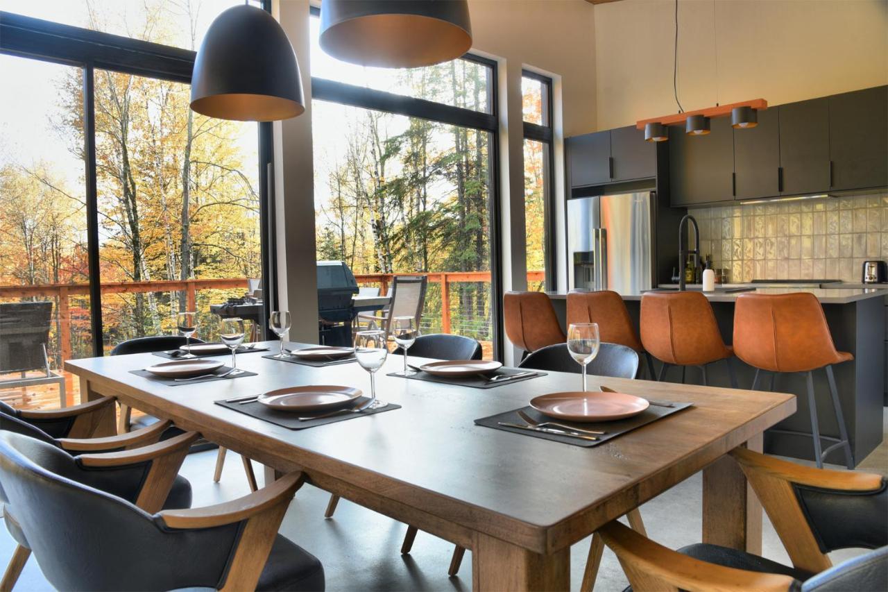 Kallm-Mont-Tremblant Chalet With Hot Tub, Pond & Beach On Private 7Acre Estate Lac-Superieur Εξωτερικό φωτογραφία